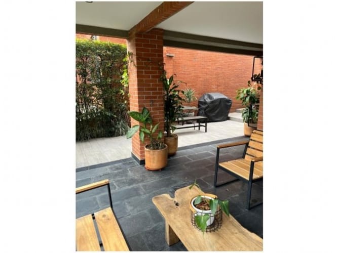Casa de 4 alcobas en venta en Loma Benedictinos, Envigado, 274 m² · foto 20 de 21