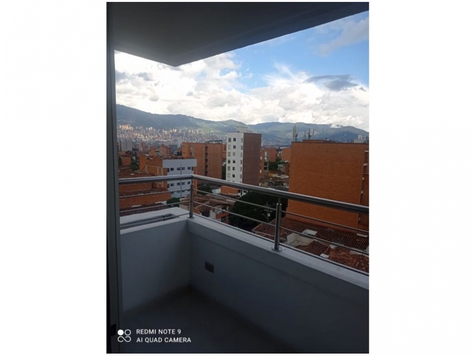 Apartamento de 3 alcobas en venta en Simon Bolivar, Medellín, 96 m² · foto 2 de 24