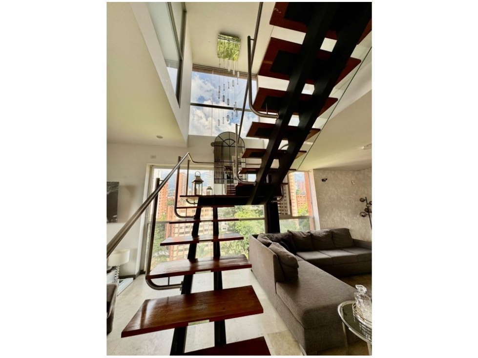 Apartamento de 2 alcobas en venta en Alejandría, Medellín, 207 m² · foto 3 de 24