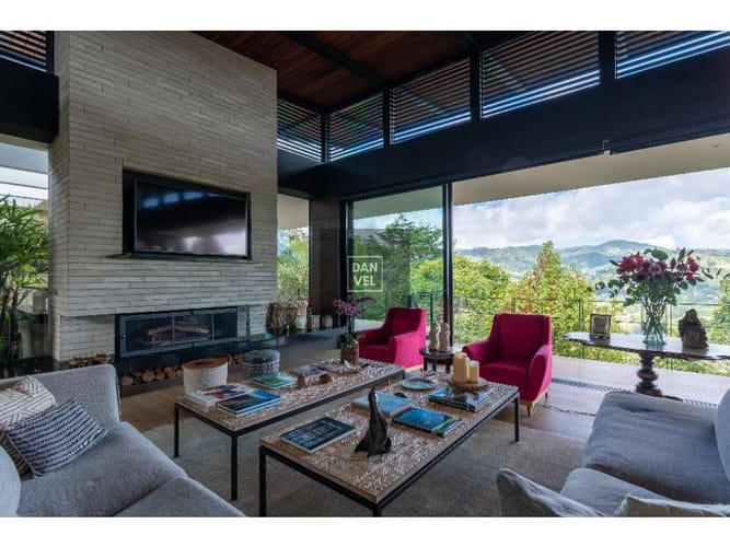 Casa de 3 alcobas en venta en Sajonia, Rionegro, 700 m² · foto 3 de 14