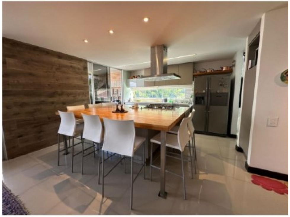 Apartamento de 2 alcobas en venta en La Florida, Medellín, 141 m² · foto 6 de 19