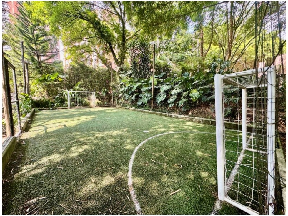 Apartamento de 2 alcobas en venta en Alejandría, Medellín, 207 m² · foto 21 de 24