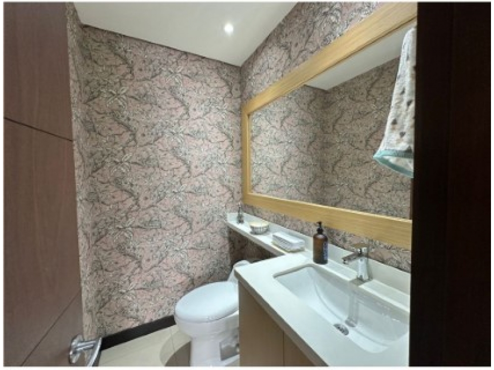 Apartamento de 2 alcobas en venta en La Florida, Medellín, 141 m² · foto 16 de 19