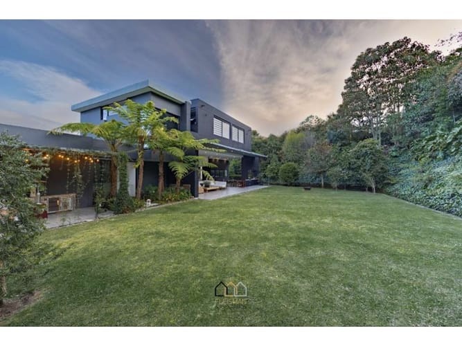 Casa de 4 alcobas en venta en Loma Benedictinos, Envigado, 445 m² · foto 4 de 14