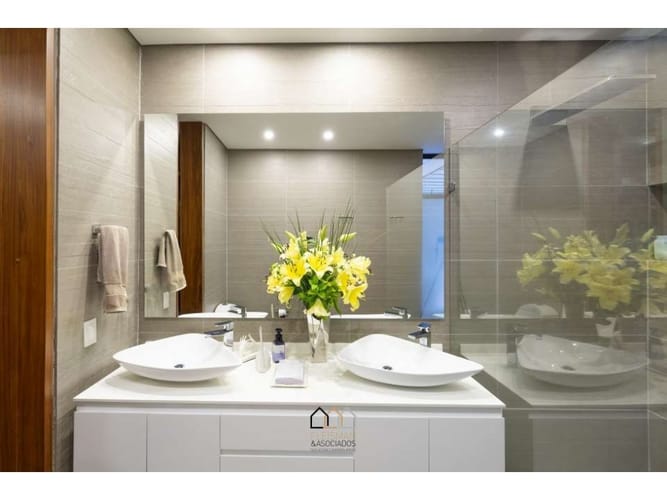 Casa de 4 alcobas en venta en Loma Benedictinos, Envigado, 445 m² · foto 8 de 14