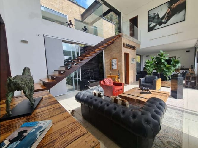 Casa de 4 alcobas en venta en Vía Las Palmas, El Retiro, 500 m² · foto 4 de 20