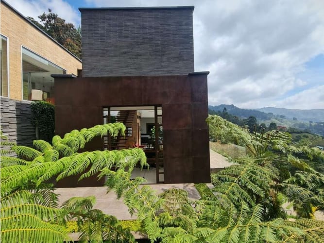 Casa de 4 alcobas en venta en Vía Las Palmas, El Retiro, 500 m² · foto 8 de 20
