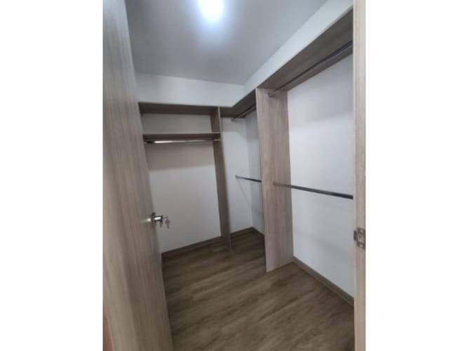 Apartamento de 2 alcobas en venta en La Quiebra, Rionegro, 112 m² · foto 8 de 13