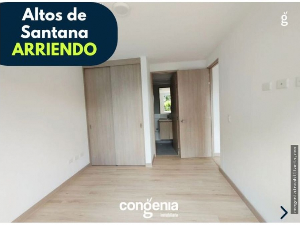 Apartamento de 2 alcobas en venta en Centro, Rionegro, 66 m² · foto 2 de 11