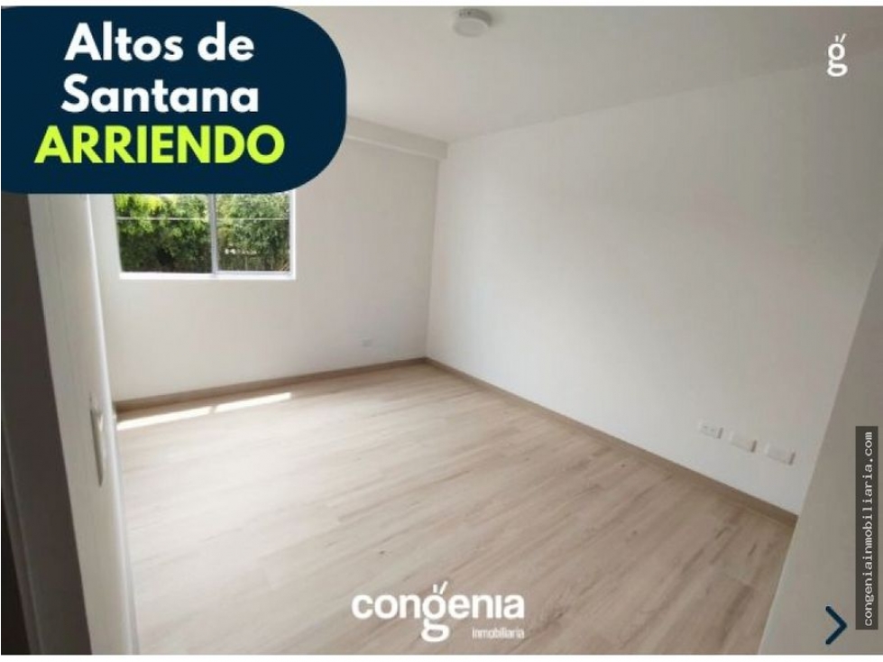 Apartamento de 2 alcobas en venta en Centro, Rionegro, 66 m² · foto 3 de 11