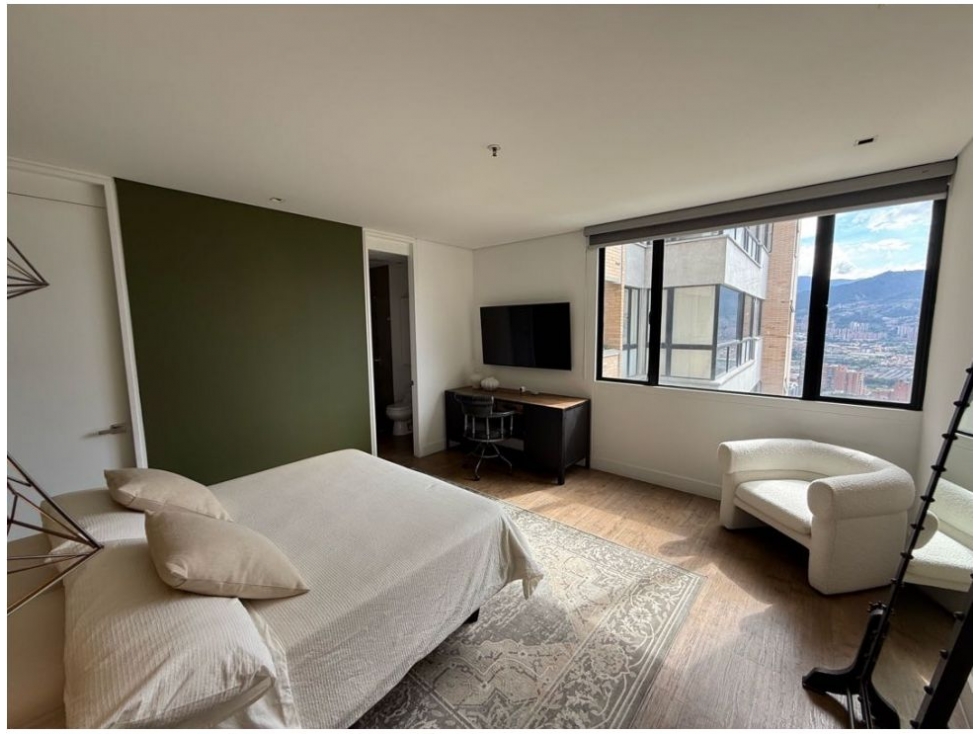 Apartamento de 3 alcobas en venta en El Poblado, Medellín, 330 m² · foto 8 de 17