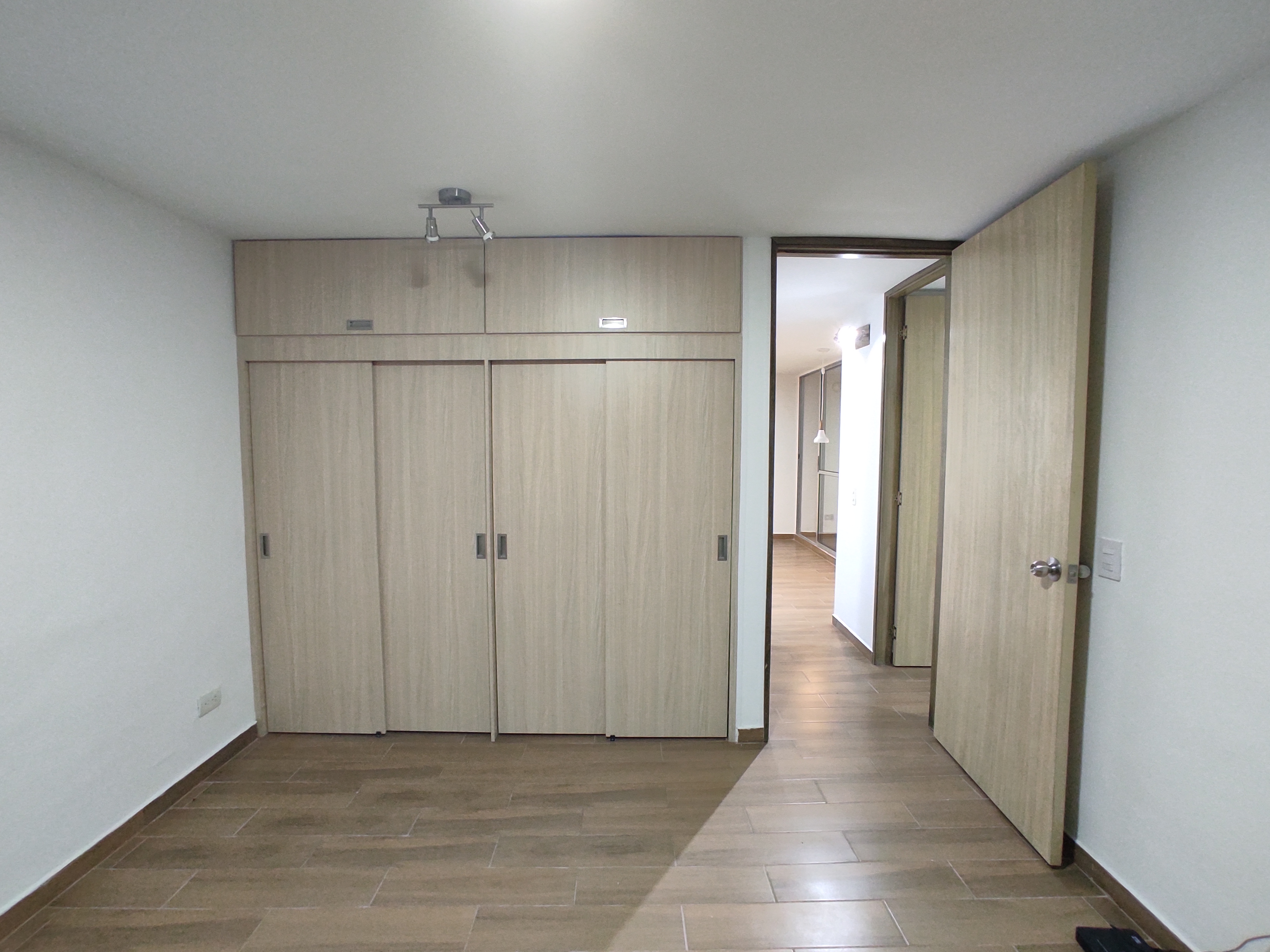 Apartamento en venta en La Tablaza, La Estrella · foto 3 de 15
