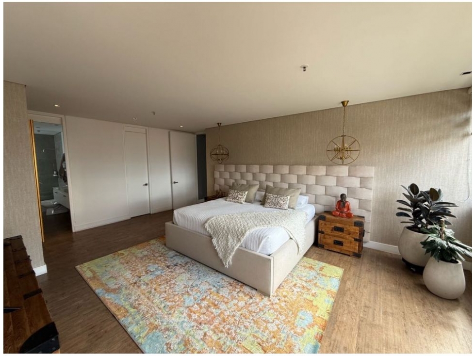 Apartamento de 3 alcobas en venta en El Poblado, Medellín, 330 m² · foto 17 de 17