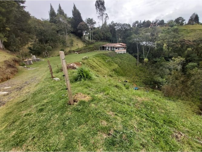 Casa de 3 alcobas en venta en Las Palmas, Envigado, 110 m² · foto 13 de 13