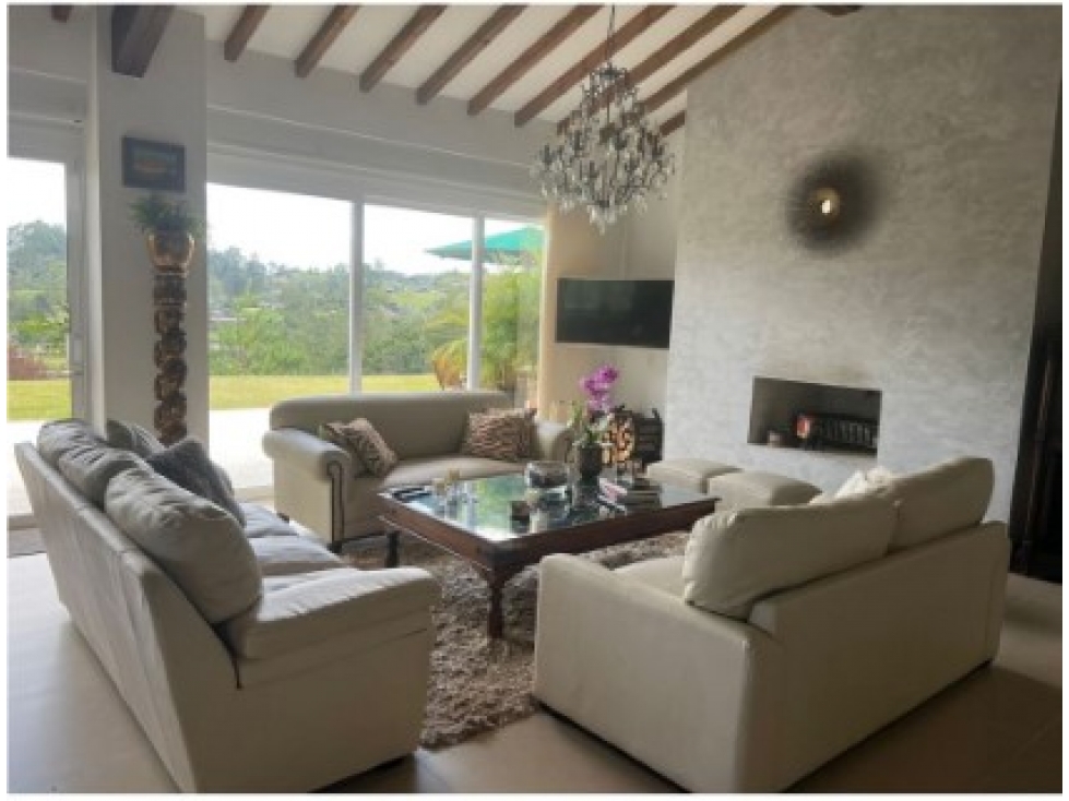 Casa de 4 alcobas en venta en El Retiro, 550 m² · foto 2 de 24