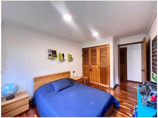 Apartamento de 3 alcobas en venta en El Tesoro, Medellín, 148 m² · foto 3 de 16