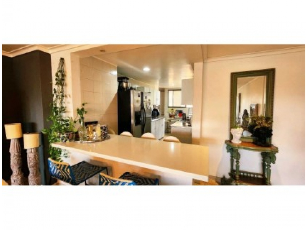 Apartamento de 3 alcobas en venta en Las Lomas, Medellín, 135 m² · foto 4 de 14