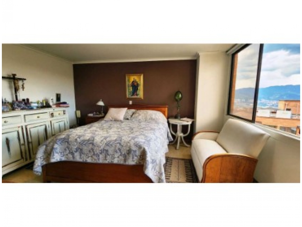 Apartamento de 3 alcobas en venta en Las Lomas, Medellín, 135 m² · foto 8 de 14