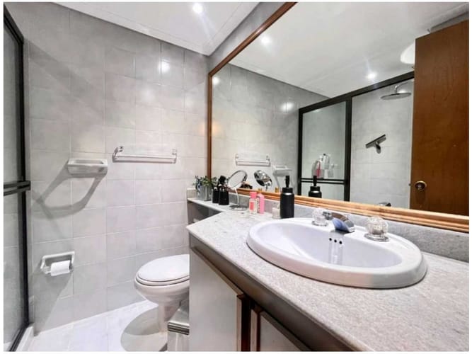Apartamento de 3 alcobas en venta en El Tesoro, Medellín, 148 m² · foto 16 de 16