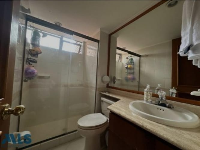 Apartamento de 3 alcobas en venta en El Tesoro, Medellín, 164 m² · foto 11 de 24
