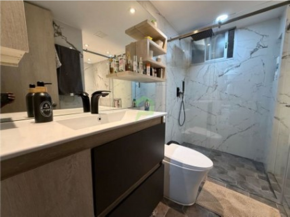 Apartamento de 3 alcobas en venta en Urbanizacion La Florida, Medellín, 113 m² · foto 10 de 20