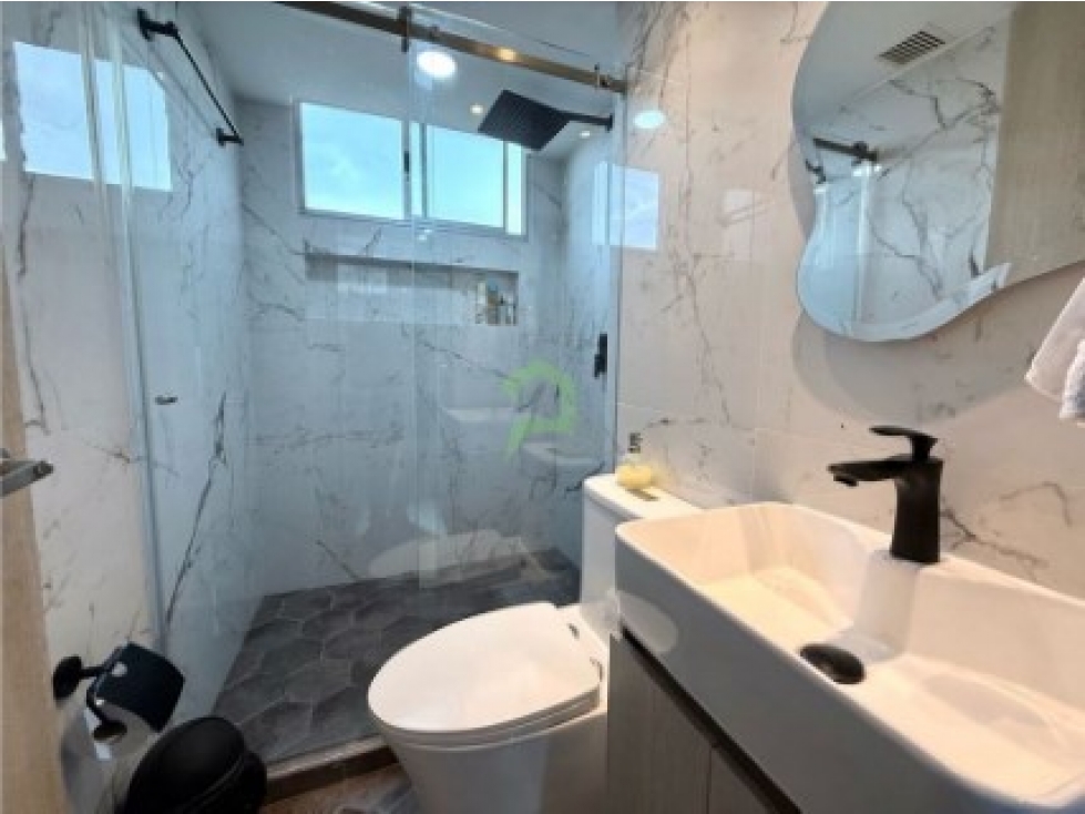 Apartamento de 3 alcobas en venta en Urbanizacion La Florida, Medellín, 113 m² · foto 16 de 20