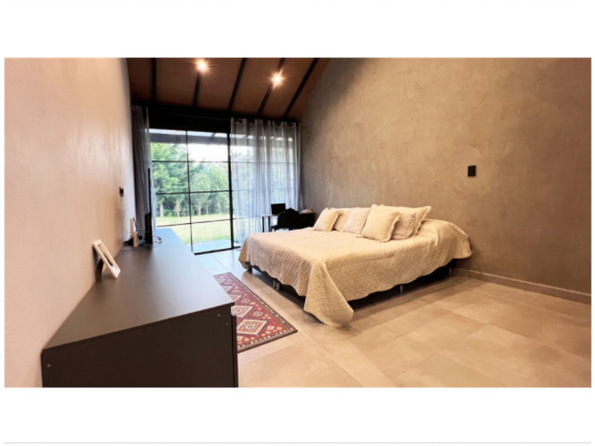 Casa de 3 alcobas en venta en El Capiro, Envigado, 600 m² · foto 17 de 20