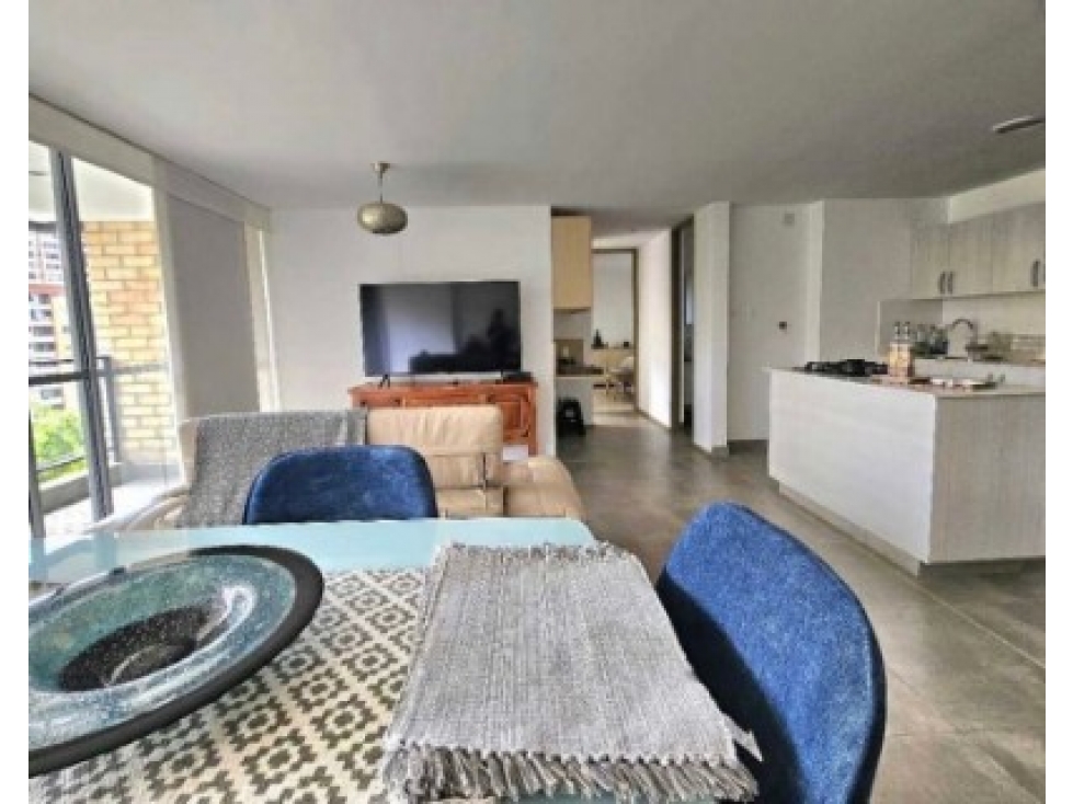 Apartamento en venta en Loma Del Esmeraldal, Envigado · foto 3 de 10