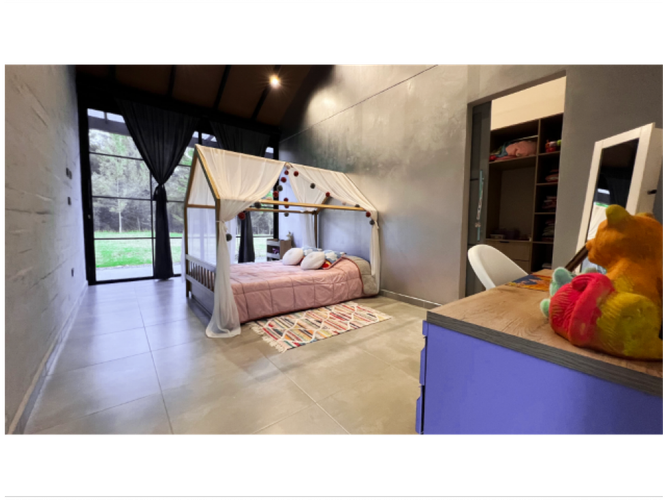 Casa de 3 alcobas en venta en El Capiro, Envigado, 600 m² · foto 19 de 20