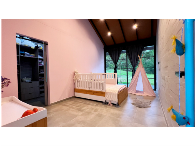 Casa de 3 alcobas en venta en El Capiro, Envigado, 600 m² · foto 20 de 20