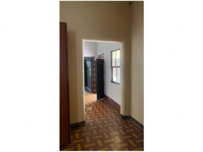 Casa de 5 alcobas en venta en Laureles, Medellín, 331 m² · foto 12 de 15