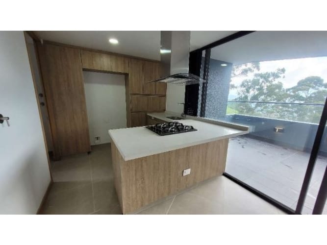 Apartamento de 3 alcobas en venta en Las Palmas, Medellín, 100 m² · foto 7 de 20