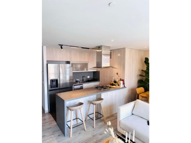 Apartamento de 2 alcobas en venta en El Poblado, Medellín, 88 m² · foto 3 de 7