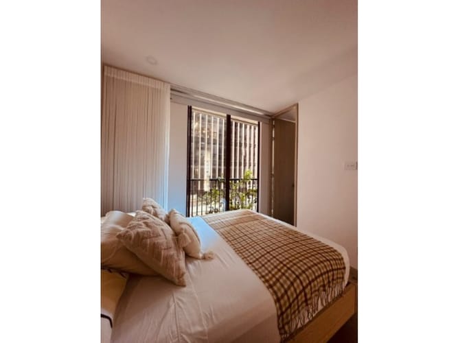 Apartamento de 2 alcobas en venta en El Poblado, Medellín, 88 m² · foto 5 de 7