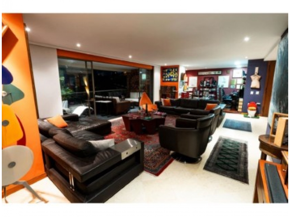 Apartamento de 4 alcobas en venta en San Lucas, Medellín, 387 m² · foto 6 de 16