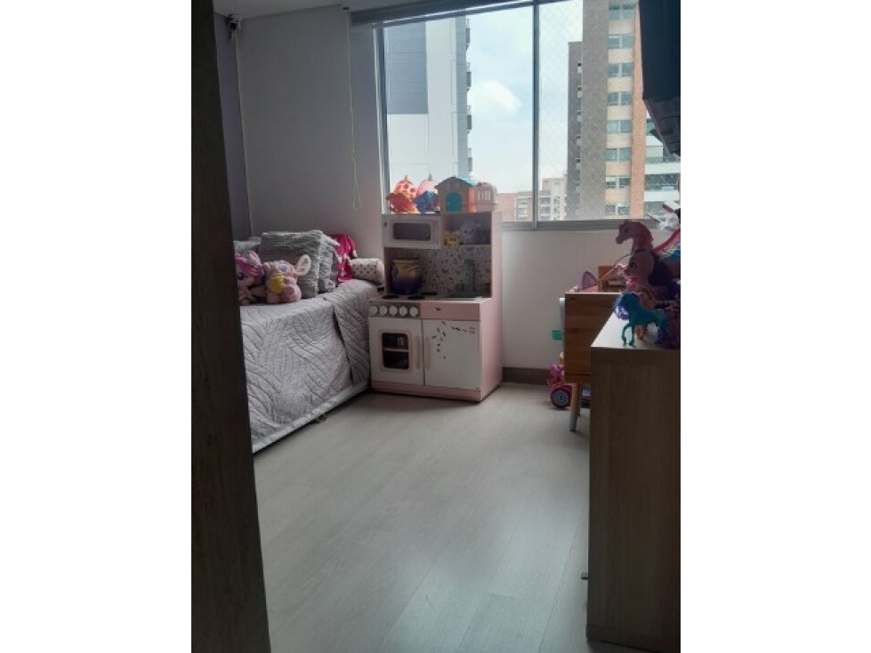 Apartamento en venta en Loma Del Esmeraldal, Envigado · foto 8 de 12