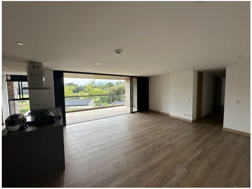 Apartamento de 4 alcobas en venta en Llano Grande, Rionegro, 173 m² · foto 2 de 12