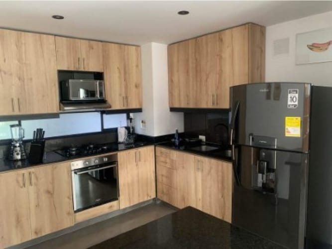Apartamento de 1 alcoba en venta en La Florida, Medellín, 84 m² · foto 8 de 15