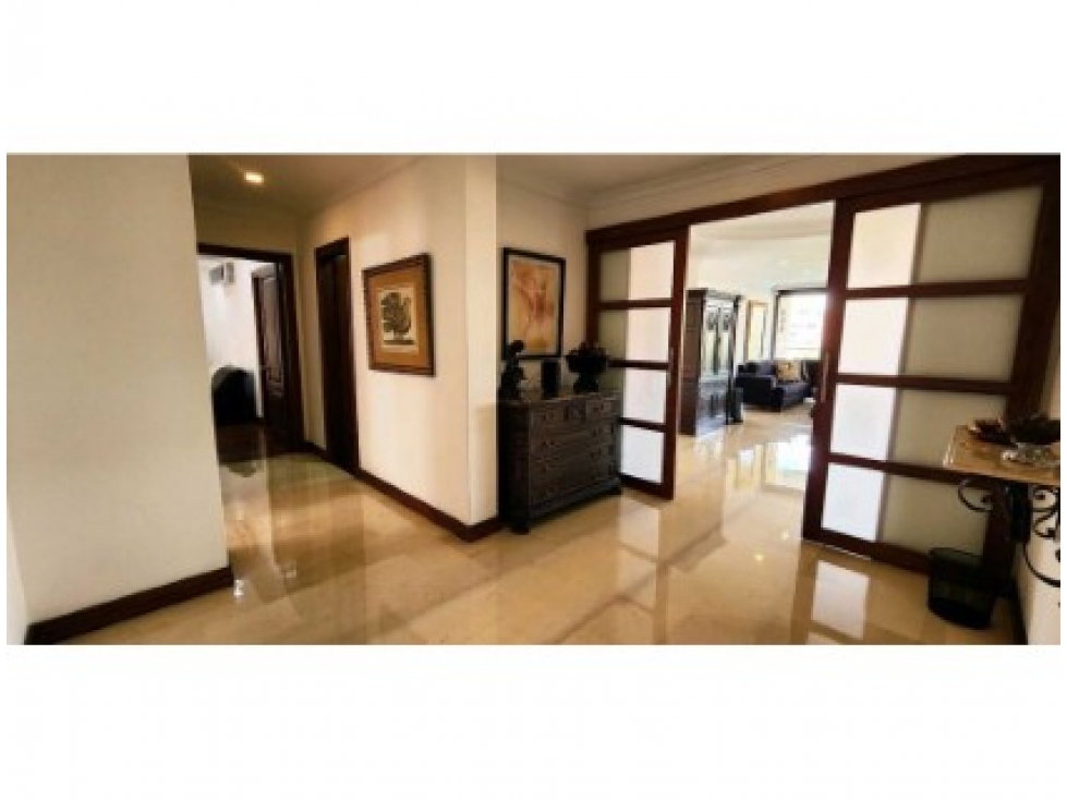 Apartamento en venta en El Poblado, Medellín · foto 14 de 18