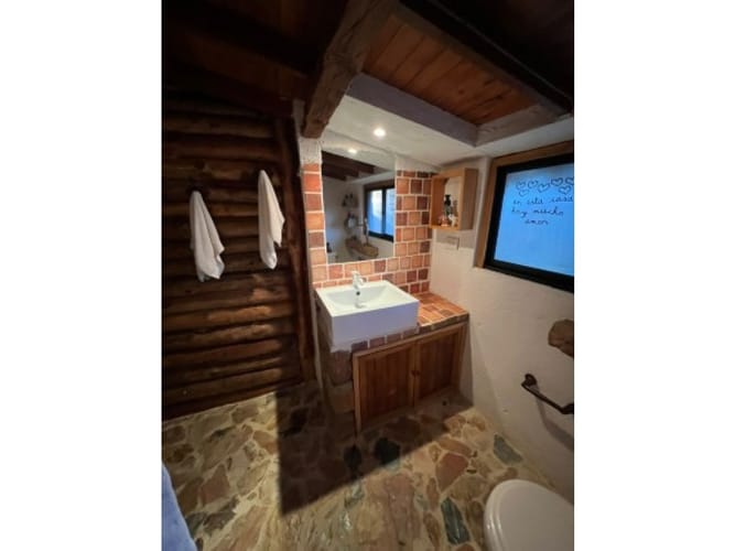Casa de 3 alcobas en venta en Santa Elena, Medellín, 500 m² · foto 8 de 24