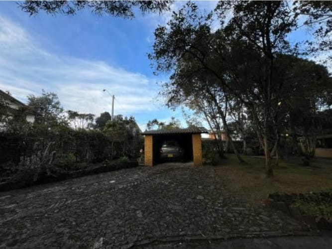 Casa de 3 alcobas en venta en Santa Elena, Medellín, 500 m² · foto 11 de 24