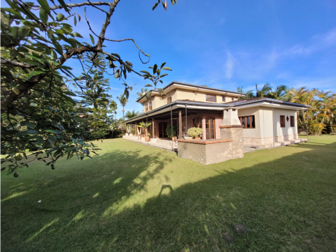 Casa de 4 alcobas en venta en Llano Grande, Rionegro, 480 m² · foto 3 de 12