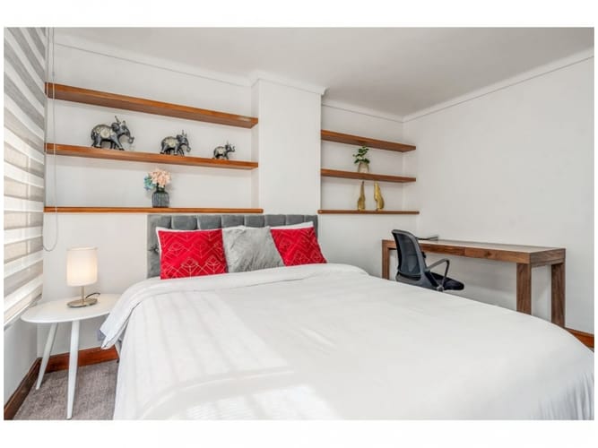Apartamento de 3 alcobas en venta en El Poblado, Medellín, 221 m² · foto 13 de 24