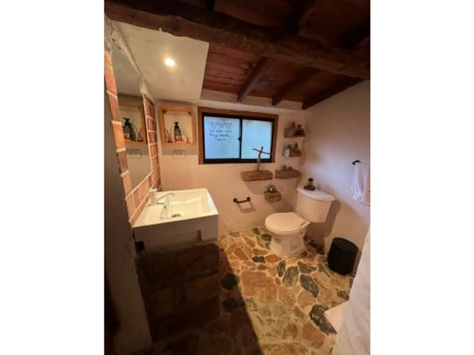 Casa de 3 alcobas en venta en Santa Elena, Medellín, 500 m² · foto 21 de 24
