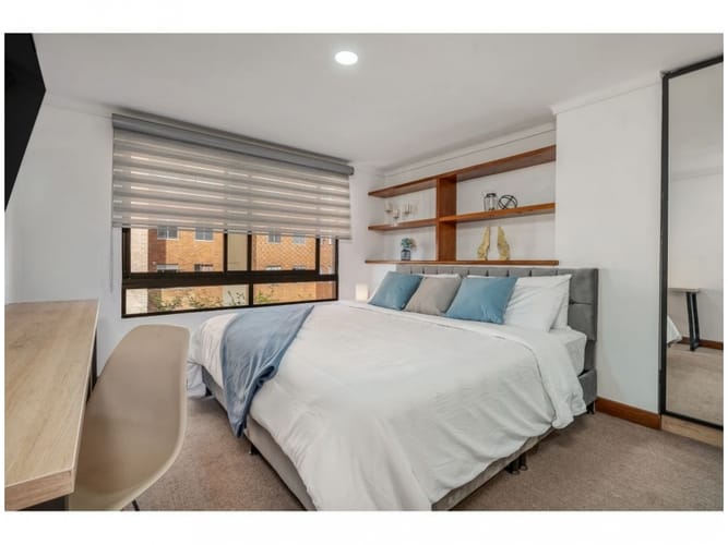 Apartamento de 3 alcobas en venta en El Poblado, Medellín, 221 m² · foto 23 de 24
