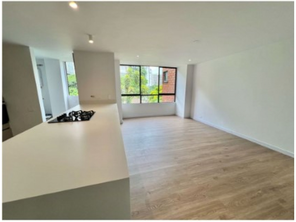 Apartamento de 3 alcobas en venta en Alejandría, Medellín, 171 m² · foto 7 de 18