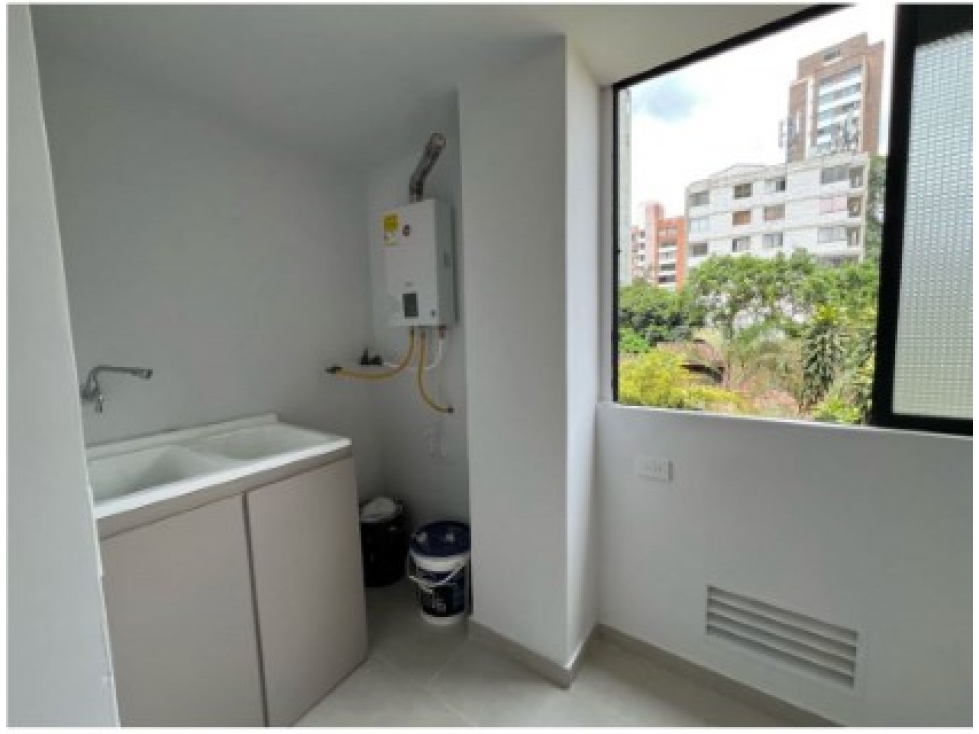 Apartamento de 3 alcobas en venta en Alejandría, Medellín, 171 m² · foto 10 de 18