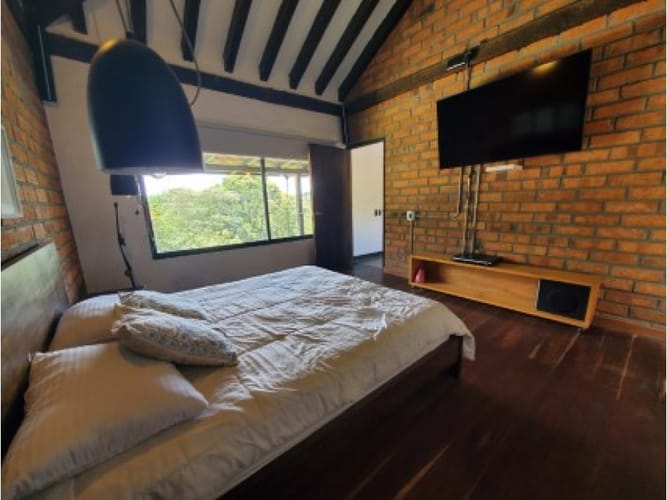 Casa de 3 alcobas en venta en El Rosal, Rionegro, 180 m² · foto 2 de 17