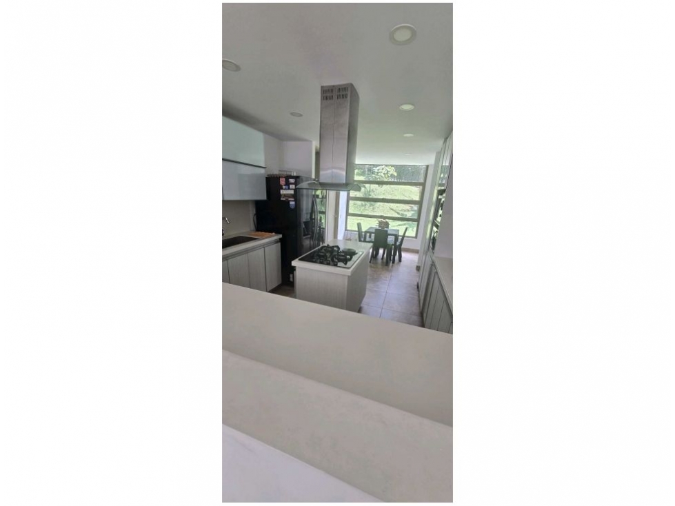Casa de 4 alcobas en venta en Loma Del Escobero, Envigado, 430 m² · foto 7 de 24
