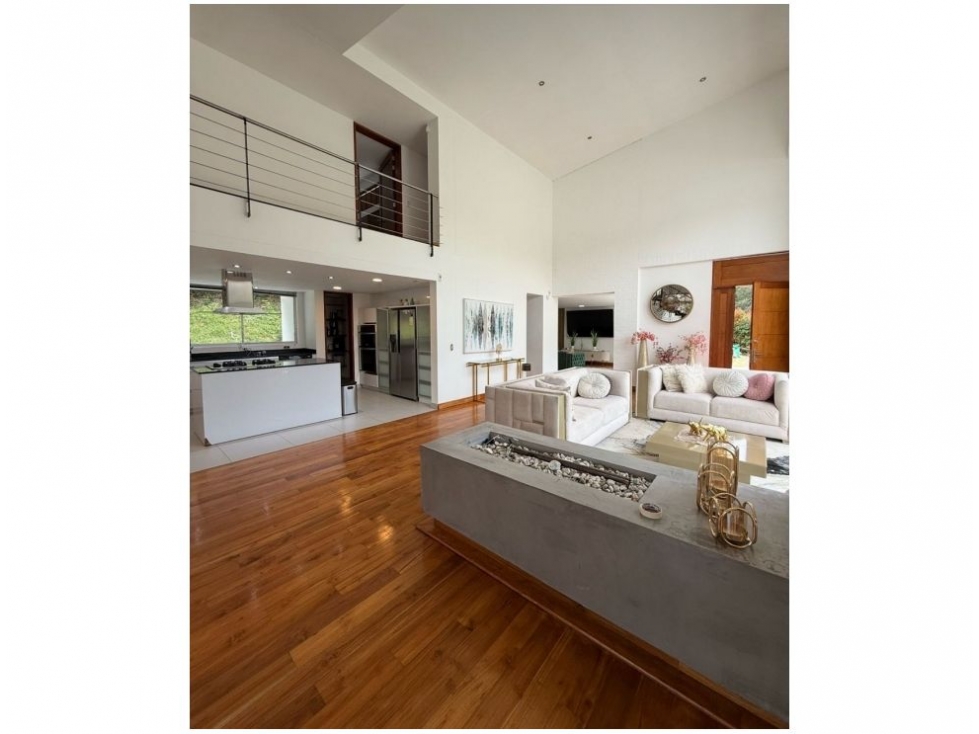 Casa de 5 alcobas en venta en Loma Del Escobero, El Retiro, 450 m² · foto 23 de 24